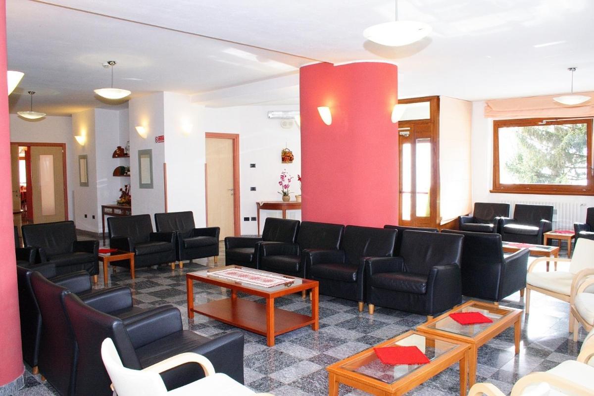 Hotel Derby Aprica Eksteriør bilde